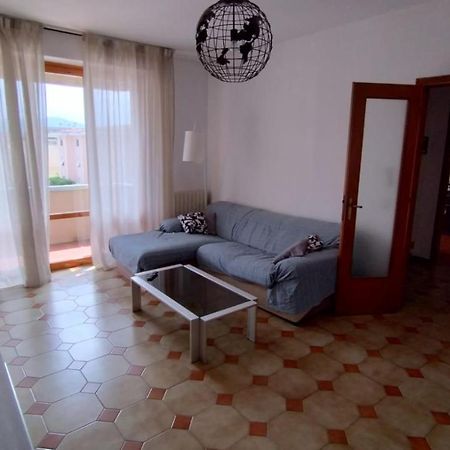 Appartement La Casa Dei Viaggiatori - Viareggio - Posto Auto Gratuito Extérieur photo