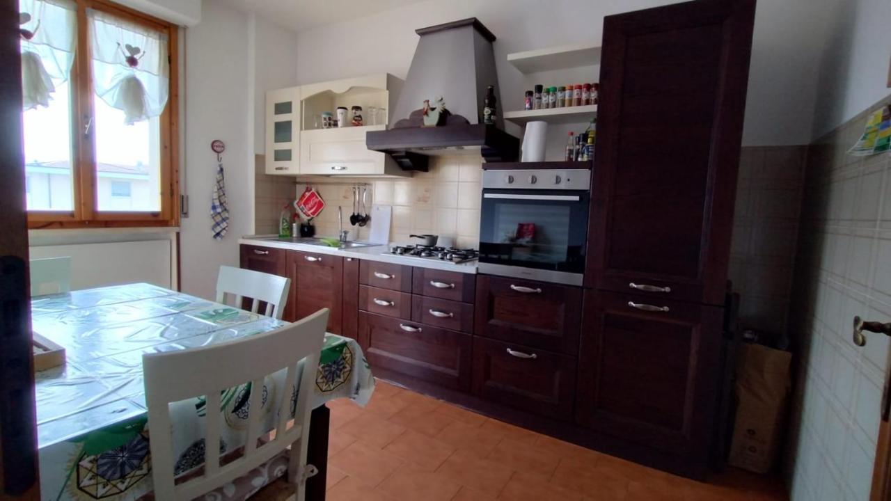 Appartement La Casa Dei Viaggiatori - Viareggio - Posto Auto Gratuito Extérieur photo