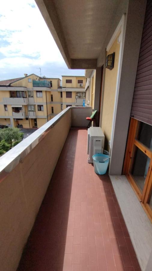 Appartement La Casa Dei Viaggiatori - Viareggio - Posto Auto Gratuito Extérieur photo